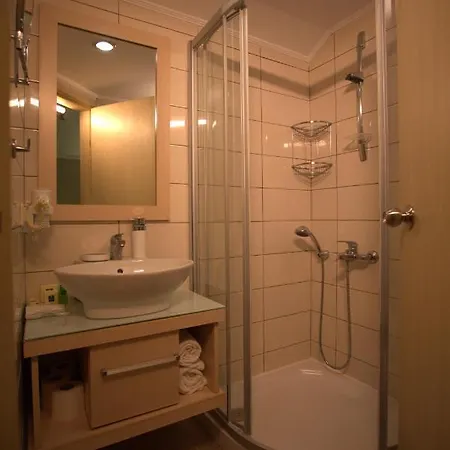 Semesteranläggning (resort) Garden Side