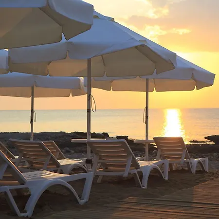 Garden Semesteranläggning (resort) 4*