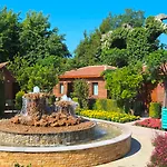 Garden 4*