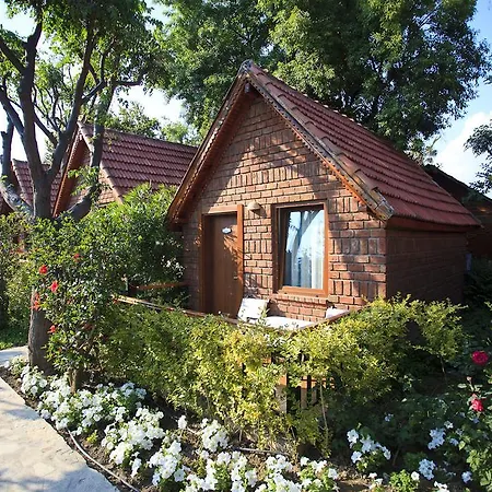 אתר נופש Garden