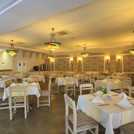 אתר נופש Garden סייד