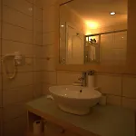 Garden 度假村 4*
