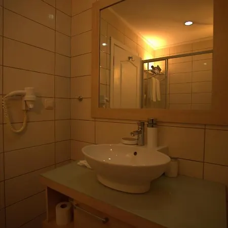 Garden Resort 4*